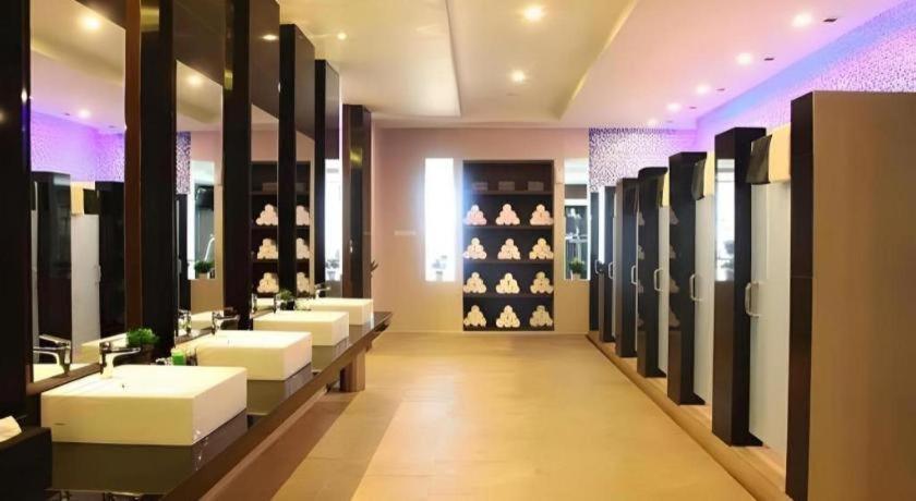 Aswin Hotel And Spa Makassar Luaran gambar