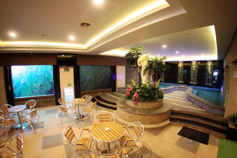 Aswin Hotel And Spa Makassar Luaran gambar