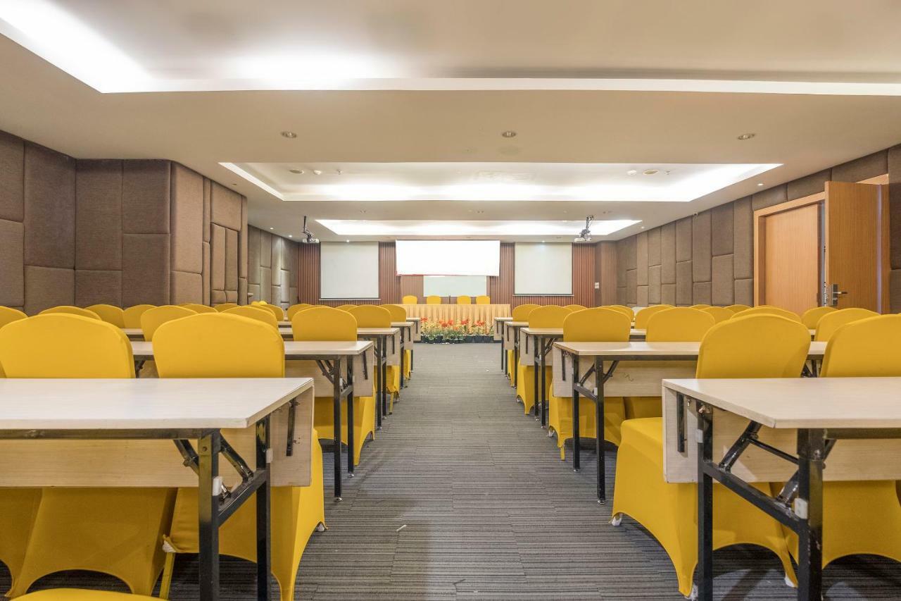 Aswin Hotel And Spa Makassar Luaran gambar