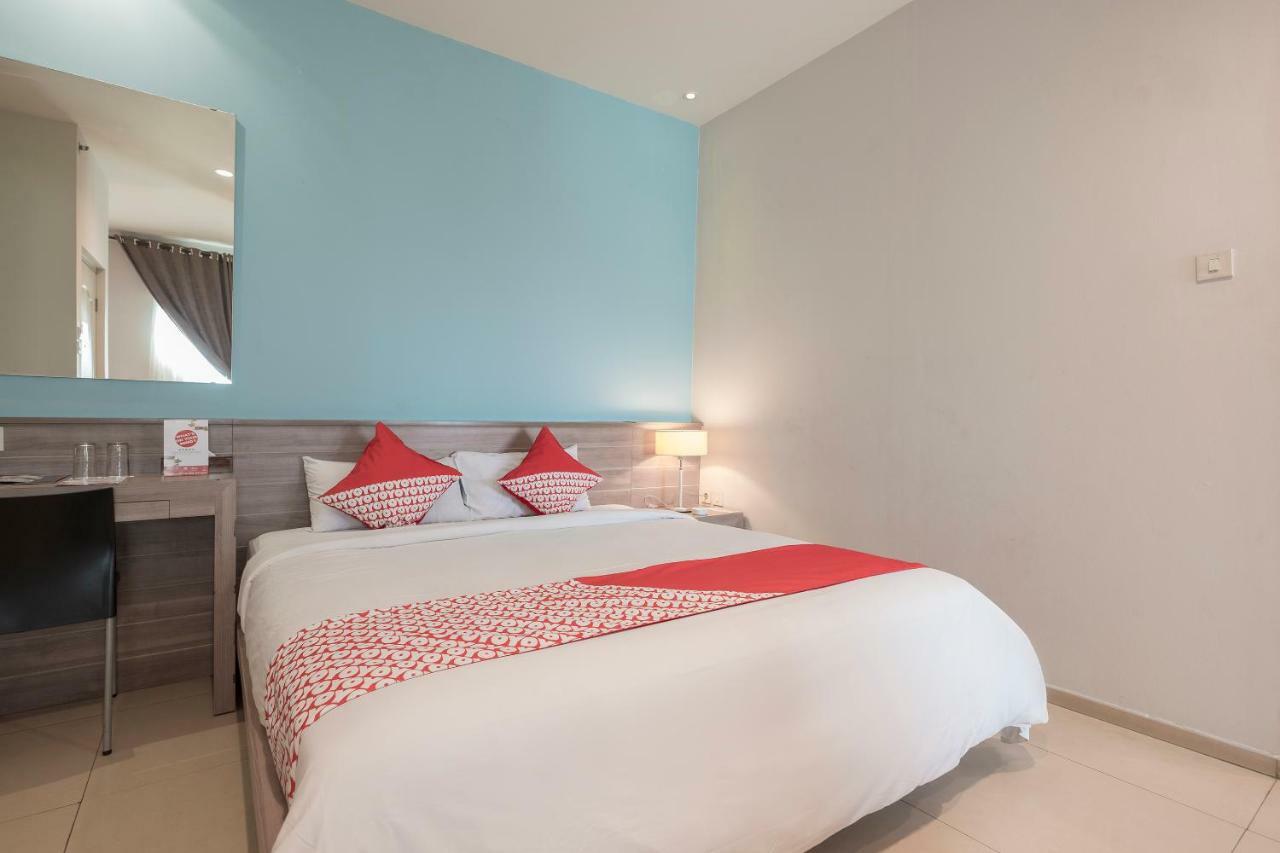 Aswin Hotel And Spa Makassar Luaran gambar